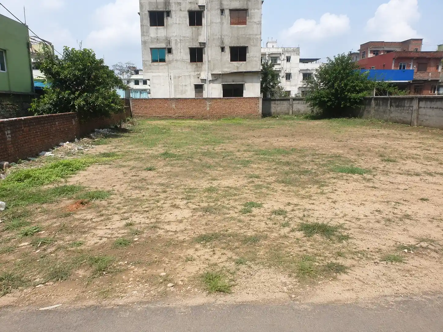 মিরপুর-১ মাজার মেইন রোড কর্নার প্লট | ৮ কাঠা বাণিজ্যিক জমি বিক্রয়