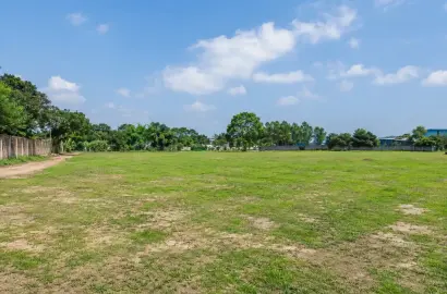 আরিচা রোড মেইন রোড সংলগ্ন নিউ মার্কেটের পাশে ১৯৩ শতাংশ বাণিজ্যিক জমি বিক্রয় হবে